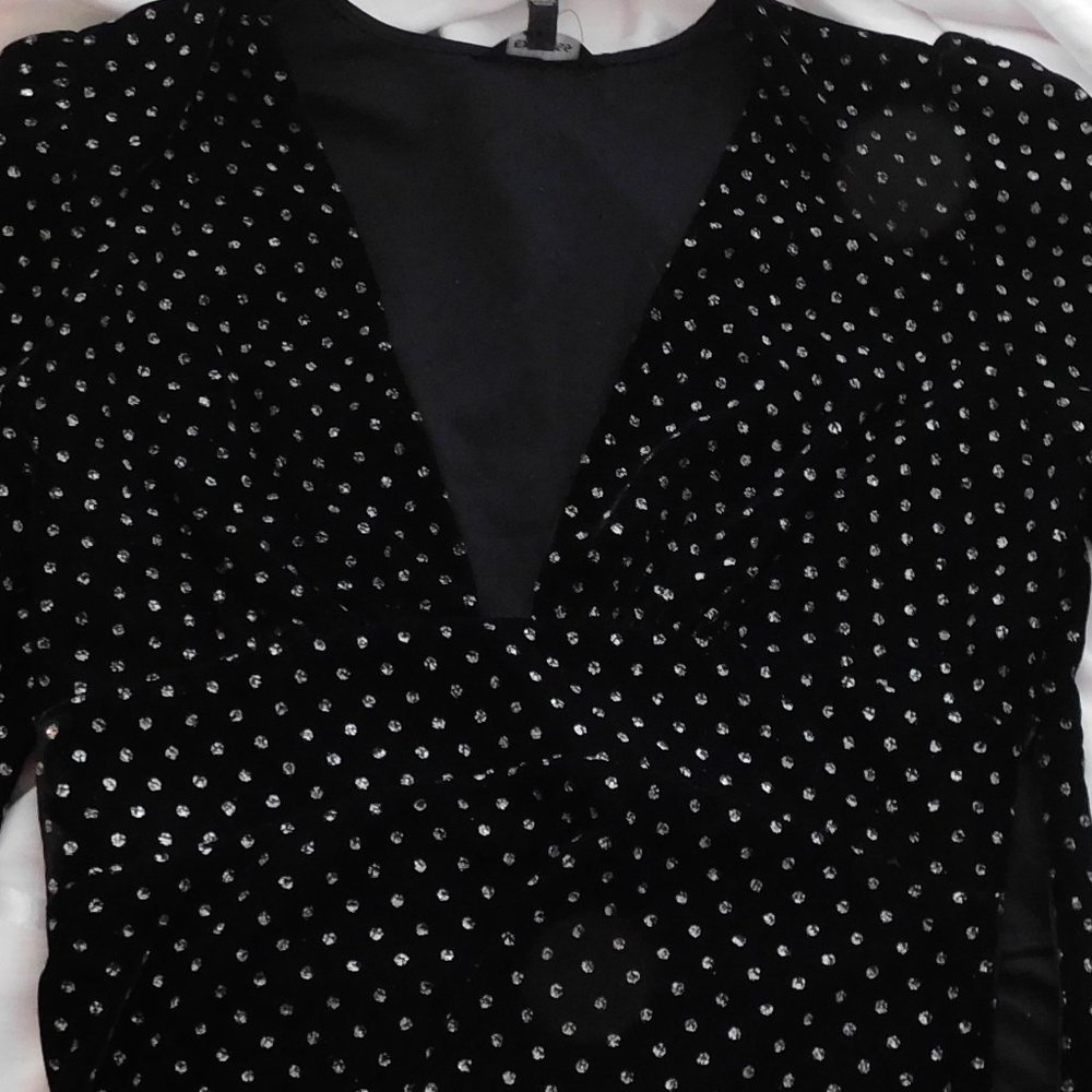 NWT - Express - Sexy Deep V-Neck Velvet Top with Sparkle, SZ: XS - Picture 7 of 10